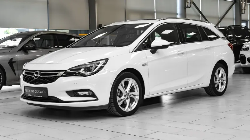 Opel Astra Sports Tourer 1.6 CDTi Dynamic Image 4