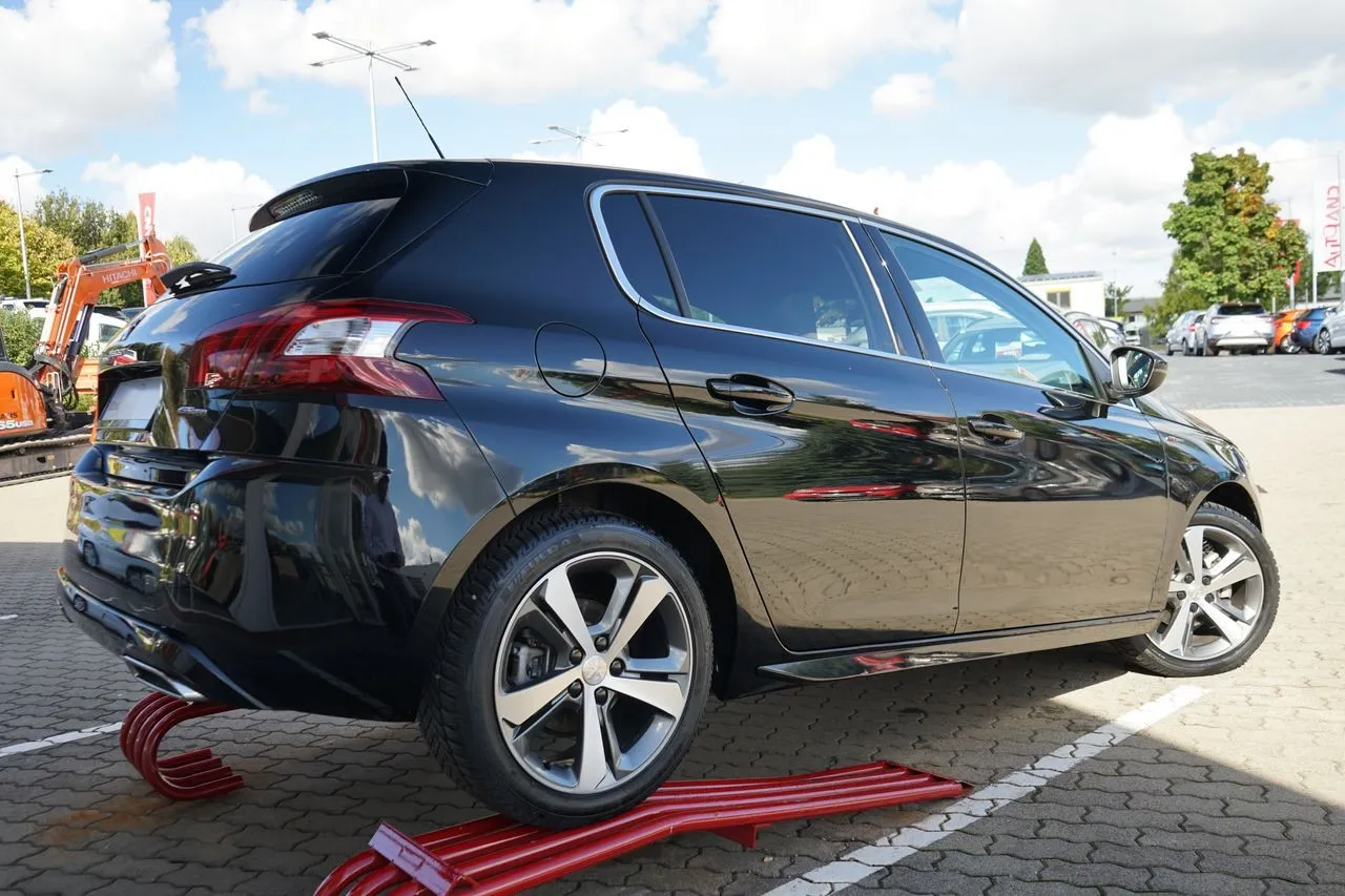 Peugeot 308 1.2 PureTech GT-Line...  Image 2