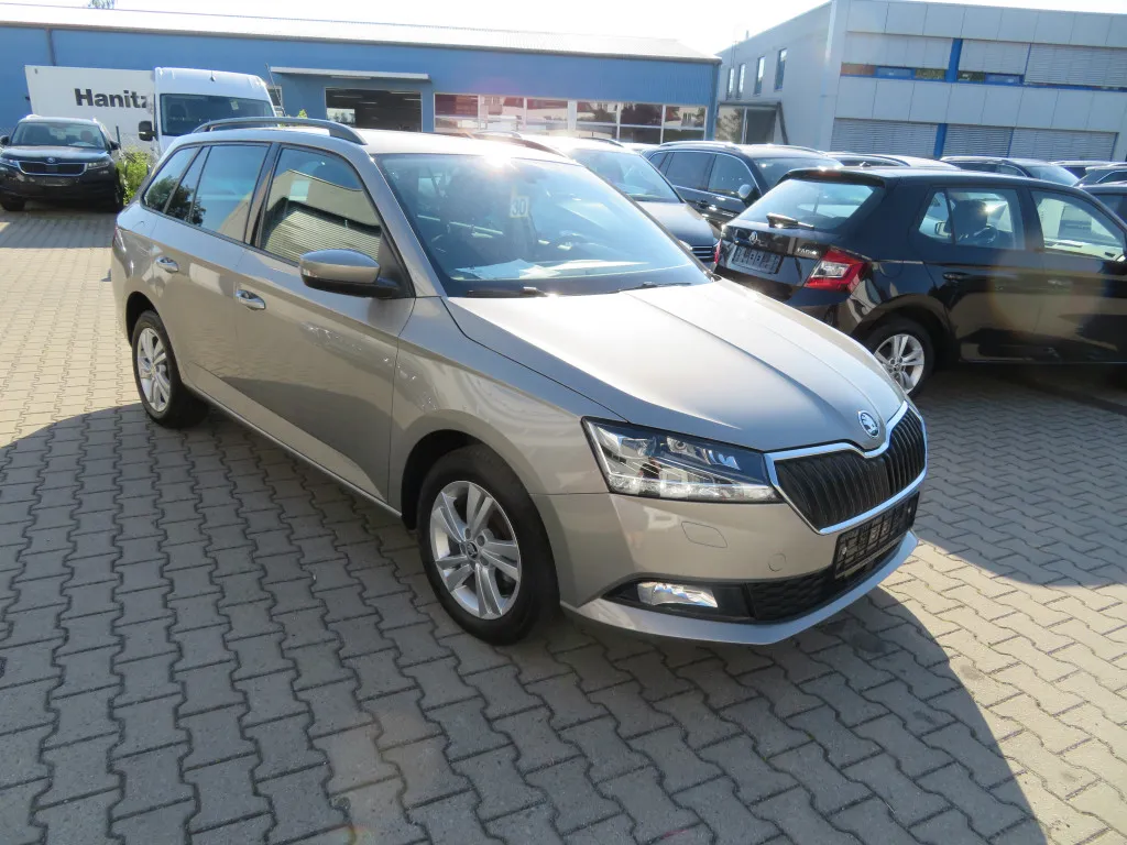 Skoda Fabia COMBI 1.0 TSI STYLE*MIRRORLINK*KAMERA* Image 3