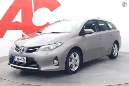 Toyota Auris Touring Sports 1,6 Valvematic Premium Multidrive S - Huippuvarusteltu NAVI, Kamera, ym.ym.